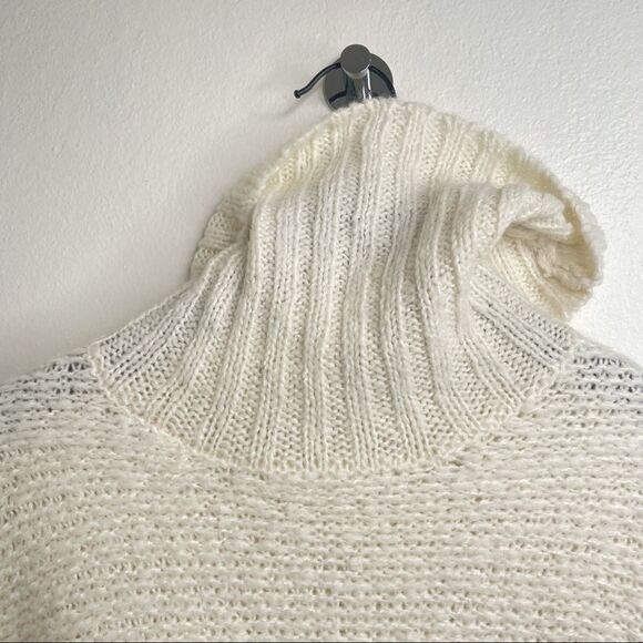 RVCA Cowlneck Sweater Cream Small Classic Neutral Minimalist - Picture 4 of 7